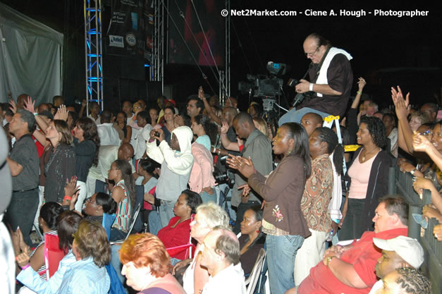 ABBA - The Tribute - Air Jamaica Jazz & Blues Festival 2007 - The Art of Music -  Thursday, January 25th - 10th Anniversary - Air Jamaica Jazz & Blues Festival 2007 - The Art of Music - Tuesday, January 23 - Saturday, January 27, 2007, The Aqueduct on Rose Hall, Montego Bay, Jamaica - Negril Travel Guide, Negril Jamaica WI - http://www.negriltravelguide.com - info@negriltravelguide.com...!