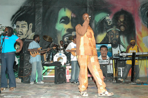 Reggae Superstar - Bush Man @ Bourbon Beach with Boddy Dread & Singing Honour - Presented by Our Music Promotions - Omar & Ama-Donna - Saturday, May 14, 2005 - Negril Travel Guide, Negril Jamaica WI - http://www.negriltravelguide.com - info@negriltravelguide.com...!