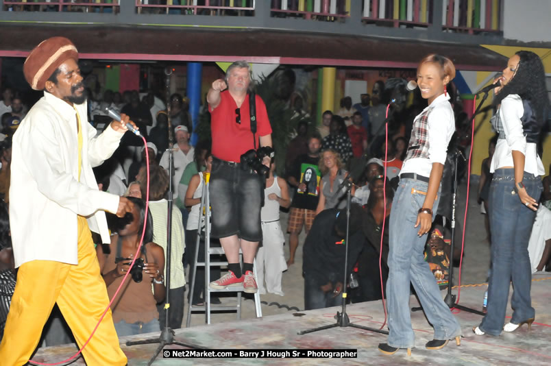  Coco Tea & Silver Cat at Bourbon Beach - Money Cologne Promotions presents The Growning of Coco Tea & Silver Cat at Bourbon Beach, Norman Manley Boulevard, Negril , Westmoreland, Jamaica W.I. - Monday, April 14, 2008 - Photographs by Barry J. Hough Sr. Photojournalist/Photograper - Photographs taken with a Nikon D70, D100, or D300 - Negril Travel Guide, Negril Jamaica WI - http://www.negriltravelguide.com - info@negriltravelguide.com...!