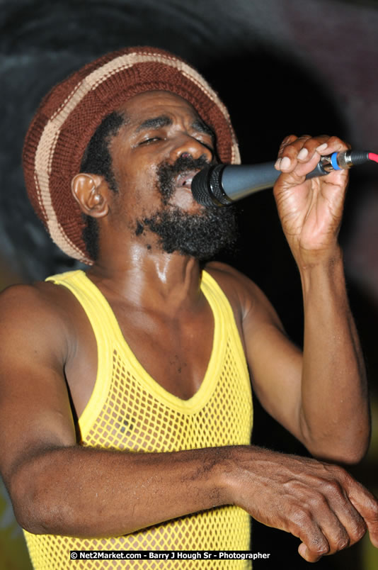  Coco Tea & Silver Cat at Bourbon Beach - Money Cologne Promotions presents The Growning of Coco Tea & Silver Cat at Bourbon Beach, Norman Manley Boulevard, Negril , Westmoreland, Jamaica W.I. - Monday, April 14, 2008 - Photographs by Net2Market.com - Barry J. Hough Sr, Photographer - Photos taken with a Nikon D300 - Negril Travel Guide, Negril Jamaica WI - http://www.negriltravelguide.com - info@negriltravelguide.com...!