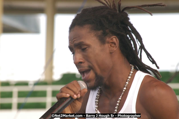 Jah Cure - Cure Fest 2007 - Longing For Concert at Trelawny Multi Purpose Stadium, Trelawny, Jamaica - Sunday, October 14, 2007 - Cure Fest 2007 October 12th-14th, 2007 Presented by Danger Promotions, Iyah Cure Promotions, and Brass Gate Promotions - Alison Young, Publicist - Photographs by Net2Market.com - Barry J. Hough Sr, Photographer - Negril Travel Guide, Negril Jamaica WI - http://www.negriltravelguide.com - info@negriltravelguide.com...!