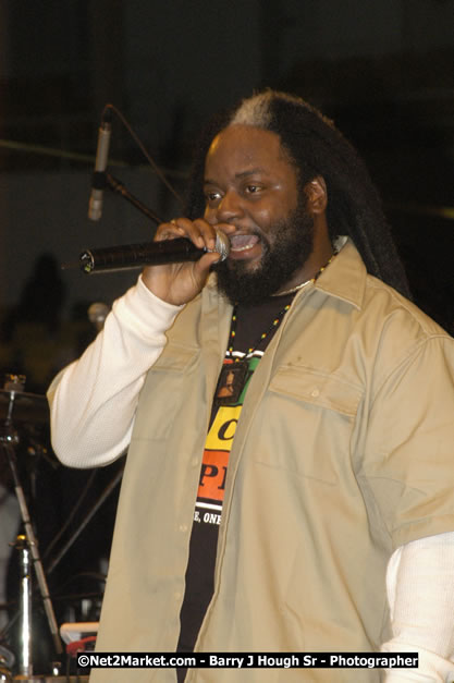 Morgan Heritage - Cure Fest 2007 - Longing For Concert at Trelawny Multi Purpose Stadium, Trelawny, Jamaica - Sunday, October 14, 2007 - Cure Fest 2007 October 12th-14th, 2007 Presented by Danger Promotions, Iyah Cure Promotions, and Brass Gate Promotions - Alison Young, Publicist - Photographs by Net2Market.com - Barry J. Hough Sr, Photographer - Negril Travel Guide, Negril Jamaica WI - http://www.negriltravelguide.com - info@negriltravelguide.com...!