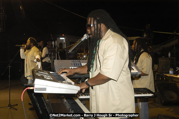 Morgan Heritage - Cure Fest 2007 - Longing For Concert at Trelawny Multi Purpose Stadium, Trelawny, Jamaica - Sunday, October 14, 2007 - Cure Fest 2007 October 12th-14th, 2007 Presented by Danger Promotions, Iyah Cure Promotions, and Brass Gate Promotions - Alison Young, Publicist - Photographs by Net2Market.com - Barry J. Hough Sr, Photographer - Negril Travel Guide, Negril Jamaica WI - http://www.negriltravelguide.com - info@negriltravelguide.com...!