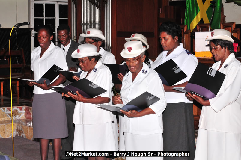 Lucea United Church - Unitied Church in Jamaica and Cayman Islands - Worship Service & Celebration of the Sacrament of Holy Communion - Special Guests: Hanover Homecoming Foundation & His excellency The Most Honourable Professor Sir Kenneth Hall Governor General of Jamaica - Sunday, August 3, 2008 - Hanover Homecoming Foundation LTD Jamaica - Wherever you roam ... Hanover bids you ... come HOME - Sunday, August 3 to Saturday, August 9, 2008 - Hanover Jamaica - Photographs by Net2Market.com - Barry J. Hough Sr. Photojournalist/Photograper - Photographs taken with a Nikon D300 - Negril Travel Guide, Negril Jamaica WI - http://www.negriltravelguide.com - info@negriltravelguide.com...!