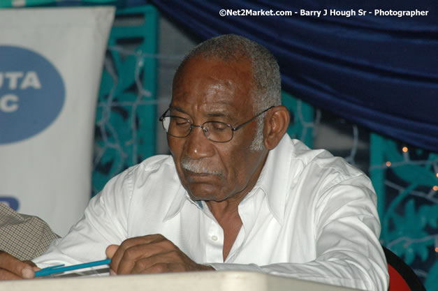 JUTA Tours Negril Chapter Annual Meeting - Clive Gordon Re-Elected as President, May 30, 2007, Negril Hills Golf Course, Sheffield, Westmoreland, Jamaica, W.I.  - Photographs by Net2Market.com - Negril Travel Guide, Negril Jamaica WI - http://www.negriltravelguide.com - info@negriltravelguide.com...!