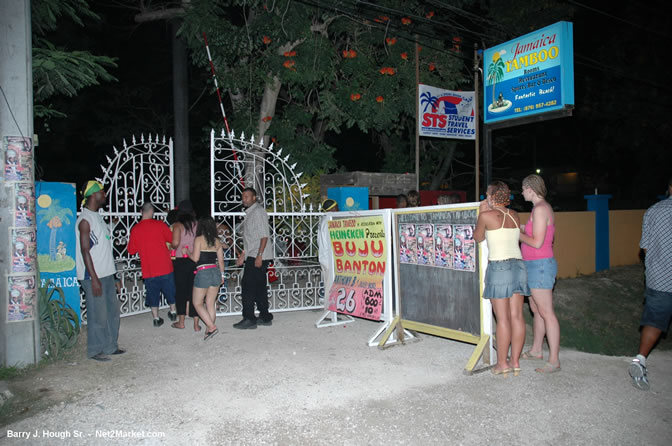 "BUJU BANTON & Friends" @ Jamaica Tamboo - Anthony 'B', Delly Ranks, Pickney, Jessie Gender, Music by Fire Links & Love People - Presented by Jamaica Tamboo in Association with Heineken - Saturday, March 26, 2005 - Negril Travel Guide, Negril Jamaica WI - http://www.negriltravelguide.com - info@negriltravelguide.com...!