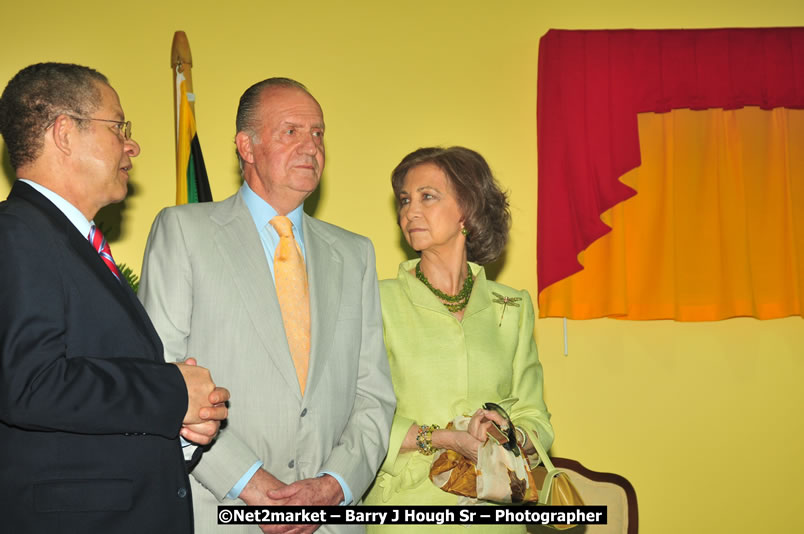 The Unveiling Of The Commemorative Plaque By The Honourable Prime Minister, Orette Bruce Golding, MP, And Their Majesties, King Juan Carlos I And Queen Sofia Of Spain - On Wednesday, February 18, 2009, Marking The Completion Of The Expansion Of Sangster International Airport, Venue at Sangster International Airport, Montego Bay, St James, Jamaica - Wednesday, February 18, 2009 - Photographs by Net2Market.com - Barry J. Hough Sr, Photographer/Photojournalist - Negril Travel Guide, Negril Jamaica WI - http://www.negriltravelguide.com - info@negriltravelguide.com...!