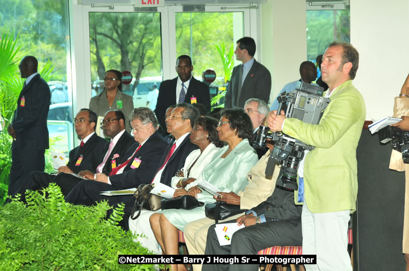 The Unveiling Of The Commemorative Plaque By The Honourable Prime Minister, Orette Bruce Golding, MP, And Their Majesties, King Juan Carlos I And Queen Sofia Of Spain - On Wednesday, February 18, 2009, Marking The Completion Of The Expansion Of Sangster International Airport, Venue at Sangster International Airport, Montego Bay, St James, Jamaica - Wednesday, February 18, 2009 - Photographs by Net2Market.com - Barry J. Hough Sr, Photographer/Photojournalist - Negril Travel Guide, Negril Jamaica WI - http://www.negriltravelguide.com - info@negriltravelguide.com...!