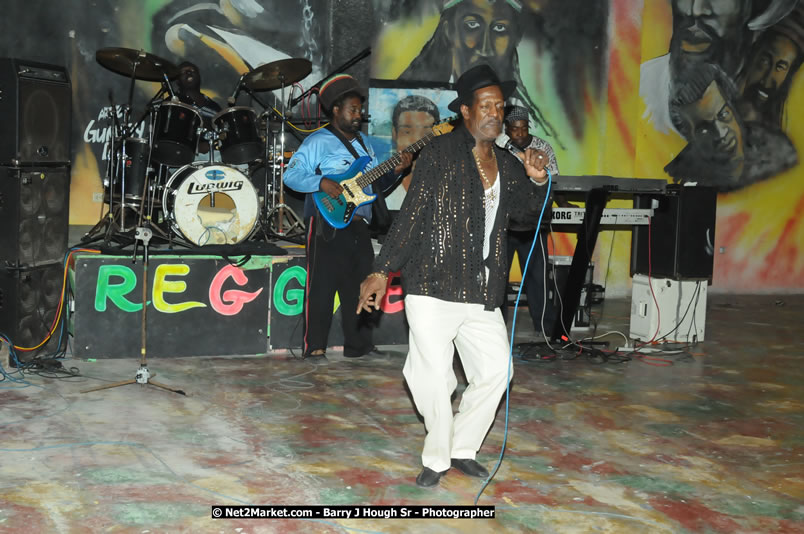 Leroy Sibbles and Gregory Isaacs at Bourbon Beach - Monday, February 11, 2008 - Bourbon Beach, Norman Manley Boulevard, Negril, Westmoreland, Jamaica W.I. - Photographs by Net2Market.com - Barry J. Hough Sr, Photographer - Negril Travel Guide, Negril Jamaica WI - http://www.negriltravelguide.com - info@negriltravelguide.com...!