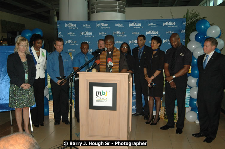 JetBue Airways' Inaugural Air Service between Sangster International Airport, Montego Bay and John F. Kennedy Airport, New York at MBJ Airports Sangster International Airport, Montego Bay, St. James, Jamaica - Thursday, May 21, 2009 - Photographs by Net2Market.com - Barry J. Hough Sr, Photographer/Photojournalist - Negril Travel Guide, Negril Jamaica WI - http://www.negriltravelguide.com - info@negriltravelguide.com...!