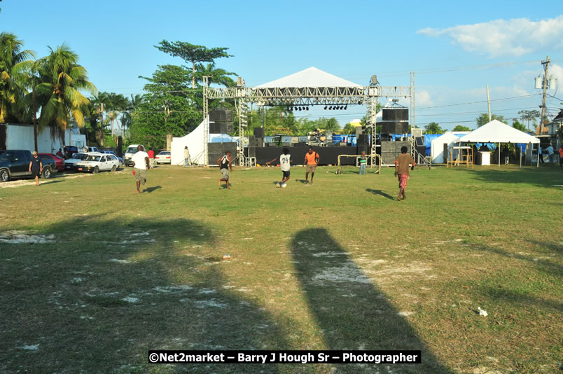 Marley Magic Traffic Jam - Celebrity Football @ Spring Break - Saturday, March 21, 2009 - Also Featuring: Kelley, Capleton, Junior Reid, Spragga Benz, Wayne Marshall, Munga, Romaine Virgo,Embee, Bango Herman, Flava K, Whisky Baggio, Andrew and Wadda Blood, Black Am I, Packa, Venue at Waz Beach, Norman Manley Boulevard, Negril Westmoreland, Jamaica - Saturday, March 21, 2009 - Photographs by Net2Market.com - Barry J. Hough Sr, Photographer/Photojournalist - Negril Travel Guide, Negril Jamaica WI - http://www.negriltravelguide.com - info@negriltravelguide.com...!