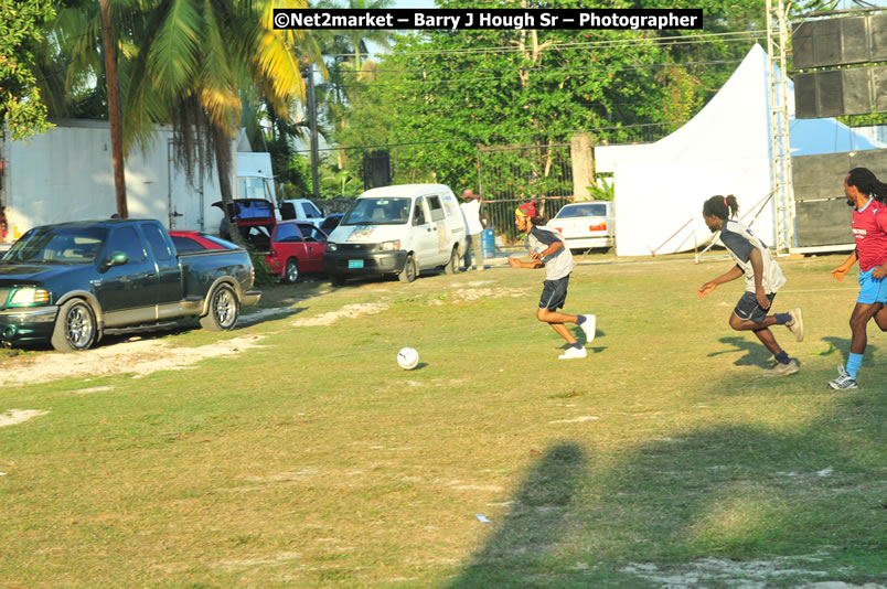 Marley Magic Traffic Jam - Celebrity Football @ Spring Break - Saturday, March 21, 2009 - Also Featuring: Kelley, Capleton, Junior Reid, Spragga Benz, Wayne Marshall, Munga, Romaine Virgo,Embee, Bango Herman, Flava K, Whisky Baggio, Andrew and Wadda Blood, Black Am I, Packa, Venue at Waz Beach, Norman Manley Boulevard, Negril Westmoreland, Jamaica - Saturday, March 21, 2009 - Photographs by Net2Market.com - Barry J. Hough Sr, Photographer/Photojournalist - Negril Travel Guide, Negril Jamaica WI - http://www.negriltravelguide.com - info@negriltravelguide.com...!