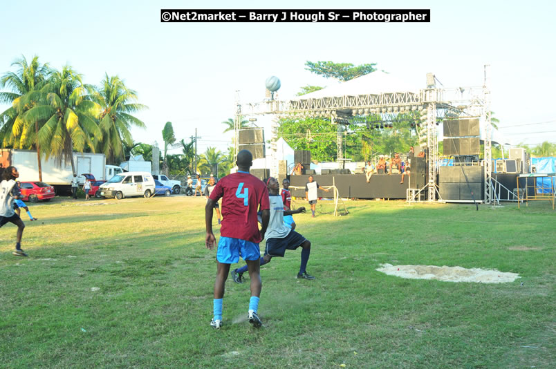 Marley Magic Traffic Jam - Celebrity Football @ Spring Break - Saturday, March 21, 2009 - Also Featuring: Kelley, Capleton, Junior Reid, Spragga Benz, Wayne Marshall, Munga, Romaine Virgo,Embee, Bango Herman, Flava K, Whisky Baggio, Andrew and Wadda Blood, Black Am I, Packa, Venue at Waz Beach, Norman Manley Boulevard, Negril Westmoreland, Jamaica - Saturday, March 21, 2009 - Photographs by Net2Market.com - Barry J. Hough Sr, Photographer/Photojournalist - Negril Travel Guide, Negril Jamaica WI - http://www.negriltravelguide.com - info@negriltravelguide.com...!