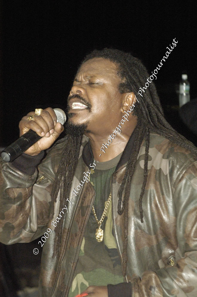  Luciano "Live in Concert" Negril Escape Resort & Spa, Openning Acts: Justice Merchant, and Timmi Burrell, Backing Band: JAH Messenjah, One Love Reggae Summer Series, West End, Negril, Westmoreland, Jamaica W.I. - Tuesday, August 11, 2009 - Photographs by Barry J. Hough Sr. Photojournalist/Photograper - Photographs taken with a Nikon D70, D100, or D300 - Negril Travel Guide, Negril Jamaica WI - http://www.negriltravelguide.com - info@negriltravelguide.com...!