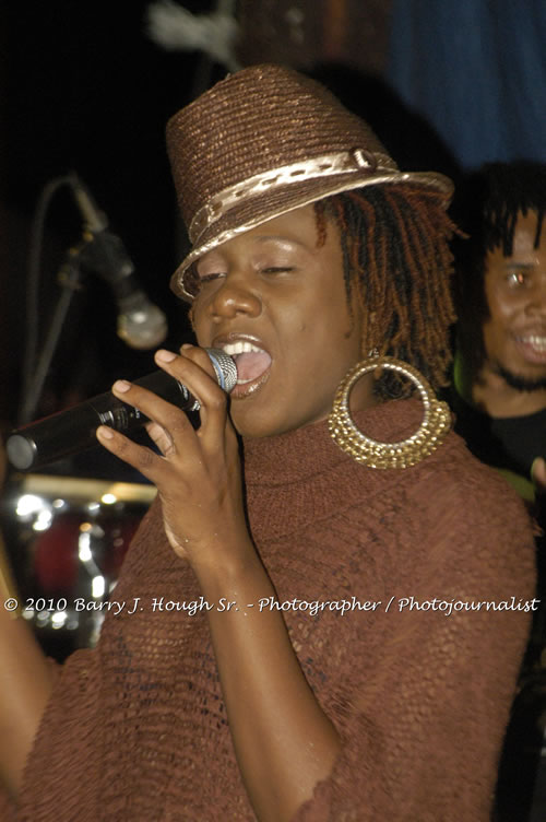 Etana - Live In Concert - One Love Reggae Concert Series 09/10 @ Negril Escape Resort and Spa, December 22, 2009, One Love Drive, West End, Negril, Westmoreland, Jamaica W.I. - Photographs by Net2Market.com - Barry J. Hough Sr, Photographer/Photojournalist - Negril Travel Guide, Negril Jamaica WI - http://www.negriltravelguide.com - info@negriltravelguide.com...!