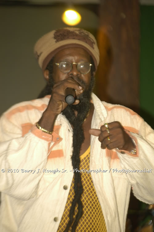 Freddy McGregor - Live In Concert @ Negril Escape Resort and Spa, One Love Drive, West End, Negril, Westmoreland, Jamaica W.I. - Photographs by Net2Market.com - Barry J. Hough Sr, Photographer/Photojournalist - Negril Travel Guide, Negril Jamaica WI - http://www.negriltravelguide.com - info@negriltravelguide.com...!