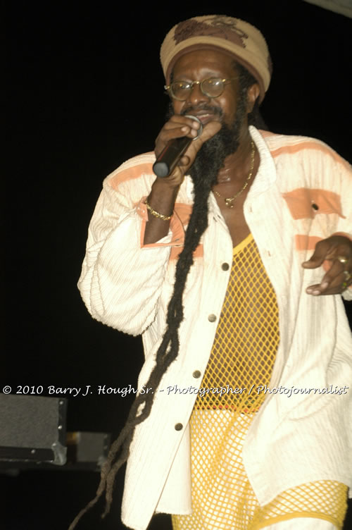 Freddy McGregor - Live In Concert @ Negril Escape Resort and Spa, One Love Drive, West End, Negril, Westmoreland, Jamaica W.I. - Photographs by Net2Market.com - Barry J. Hough Sr, Photographer/Photojournalist - Negril Travel Guide, Negril Jamaica WI - http://www.negriltravelguide.com - info@negriltravelguide.com...!