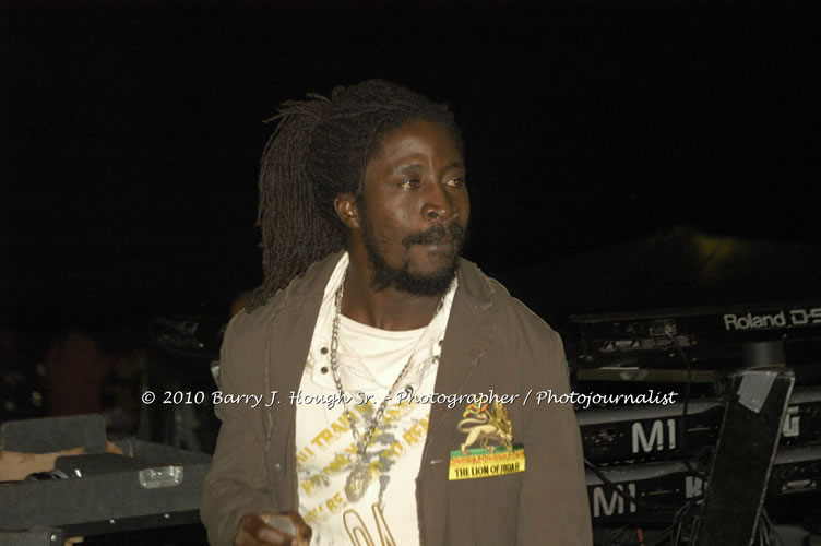 JAH Cure - Live In Concert @ Negril Escape Resort and Spa, December 15, 2009, One Love Drive, West End, Negril, Westmoreland, Jamaica W.I. - Photographs by Net2Market.com - Barry J. Hough Sr, Photographer/Photojournalist - Negril Travel Guide, Negril Jamaica WI - http://www.negriltravelguide.com - info@negriltravelguide.com...!