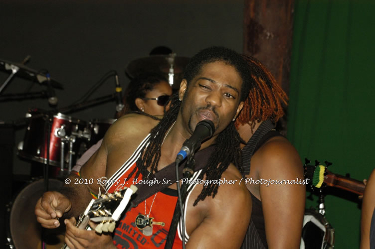 JAH Cure - Live In Concert @ Negril Escape Resort and Spa, December 15, 2009, One Love Drive, West End, Negril, Westmoreland, Jamaica W.I. - Photographs by Net2Market.com - Barry J. Hough Sr, Photographer/Photojournalist - Negril Travel Guide, Negril Jamaica WI - http://www.negriltravelguide.com - info@negriltravelguide.com...!