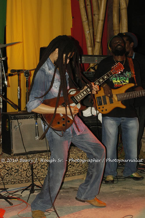 Julian Marley - Grammy Nominee & Son of the Legend Bob Marley - Live in Concert - Also featuring Ras Noble, Power Drill, Iron Head, & Robin Banks - Backing Band Roots Warrior, plus DJ Gemini @ One Love Reggae Concerts Series 09/10 @ Negril Escape Resort & Spa, February 2, 2010, One Love Drive, West End, Negril, Westmoreland, Jamaica W.I. - Photographs by Net2Market.com - Barry J. Hough Sr, Photographer/Photojournalist - The Negril Travel Guide - Negril's and Jamaica's Number One Concert Photography Web Site with over 40,000 Jamaican Concert photographs Published -  Negril Travel Guide, Negril Jamaica WI - http://www.negriltravelguide.com - info@negriltravelguide.com...!