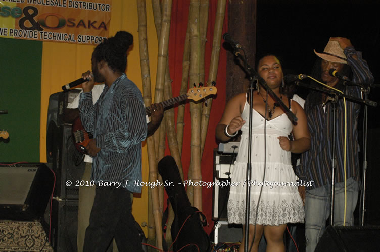 Marcia Griffiths & Edge Michael - Live In Concert - One Love Reggae Concert Series 09/10 @ Negril Escape Resort and Spa, December 29, 2009, One Love Drive, West End, Negril, Westmoreland, Jamaica W.I. - Photographs by Net2Market.com - Barry J. Hough Sr, Photographer/Photojournalist - Negril Travel Guide, Negril Jamaica WI - http://www.negriltravelguide.com - info@negriltravelguide.com...!