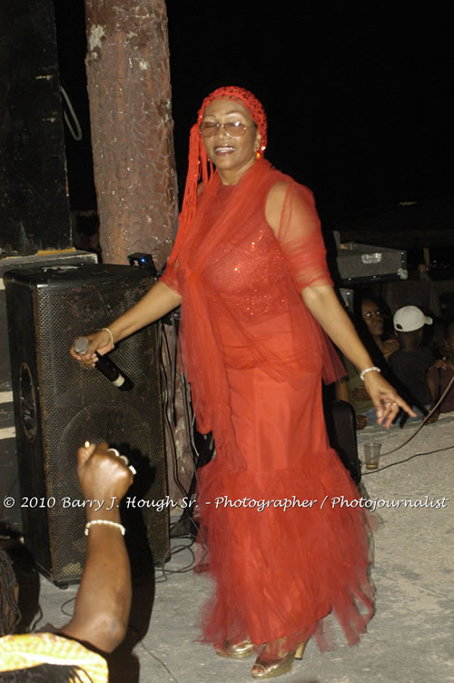 Marcia Griffiths & Edge Michael - Live In Concert - One Love Reggae Concert Series 09/10 @ Negril Escape Resort and Spa, December 29, 2009, One Love Drive, West End, Negril, Westmoreland, Jamaica W.I. - Photographs by Net2Market.com - Barry J. Hough Sr, Photographer/Photojournalist - Negril Travel Guide, Negril Jamaica WI - http://www.negriltravelguide.com - info@negriltravelguide.com...!