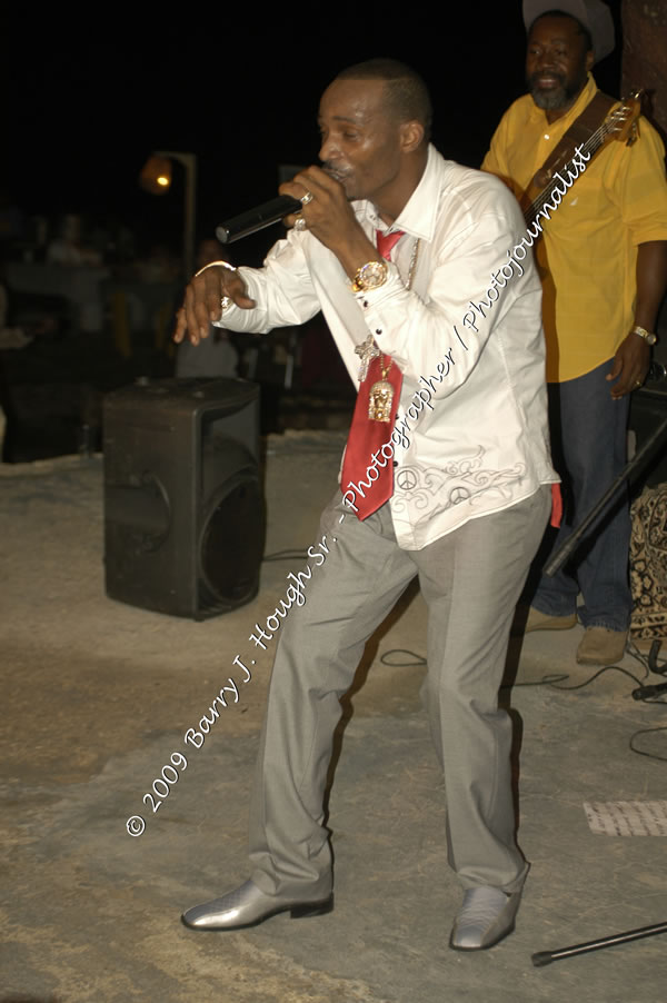  Sanchez - Live in Concert - at the One Love Reggae Concert Series 09/10 @ Negril Escape Resort & Spa - Also Featuring: Timmi Burrell and Justice Merchant- Backing Band Roots Warrior - DJ Gemini - MC Oliver Cargill, Negril Escape Resort & Spa, One Love Drive, West End, Negril, Westmoreland, Jamaica W.I. - Tuesday, November 24, 2009 - Photographs by Net2Market.com - Barry J. Hough Sr, Photographer / Photojournalist - Photos taken with a Nikon D70, D100, or D300 - Negril Travel Guide, Negril Jamaica WI - http://www.negriltravelguide.com - info@negriltravelguide.com...!