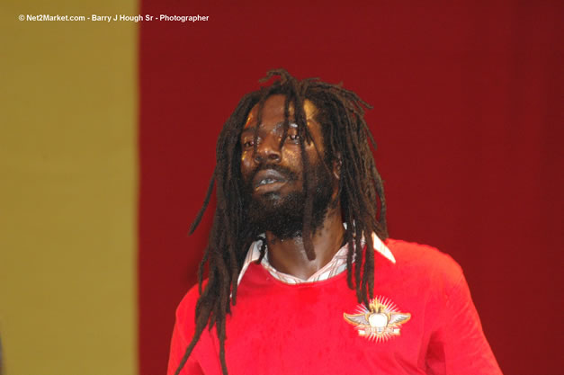 Buju Banton @ Tru-Juice Rebel Salute 2007 - Saturday, January 13, 2007, Port Kaiser Sports Club, St. Elizabeth - Negril Travel Guide, Negril Jamaica WI - http://www.negriltravelguide.com - info@negriltravelguide.com...!