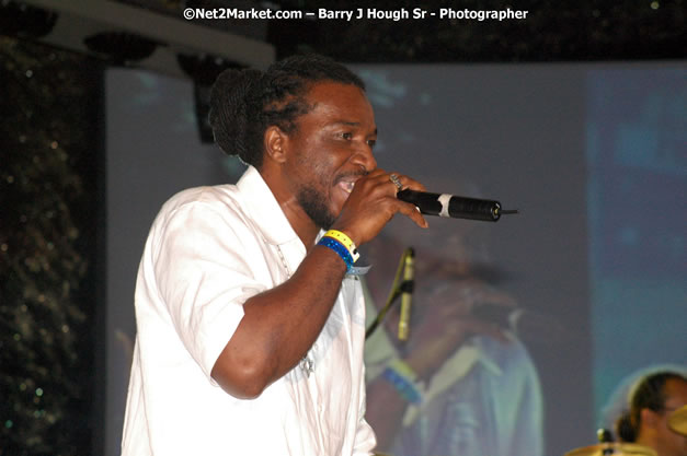 Tiger - Red Stripe Reggae Sumfest 2007 - Zenith - Saturday, July 21, 2007 - Catherine Hall, Montego Bay, St James, Jamaica W.I. - Negril Travel Guide, Negril Jamaica WI - http://www.negriltravelguide.com - info@negriltravelguide.com...!