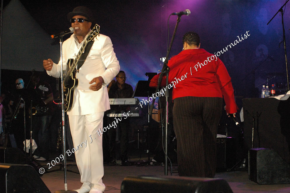 Tito Jackson @ Reggae Sumfest 2009 - International Night 2 - Tito Jackson, brother of the late King of Pop Michael Jackson performed live at Reggae Sumfest 2009. Reggae Sumfest 2009,Catherine Hall, Montego Bay, St. James, Jamaica W.I. - Saturday, July 25, 2009 - Reggae Sumfest 2009, July 19 - 25, 2009 - Photographs by Net2Market.com - Barry J. Hough Sr. Photojournalist/Photograper - Photographs taken with a Nikon D70, D100, or D300 - Negril Travel Guide, Negril Jamaica WI - http://www.negriltravelguide.com - info@negriltravelguide.com...!