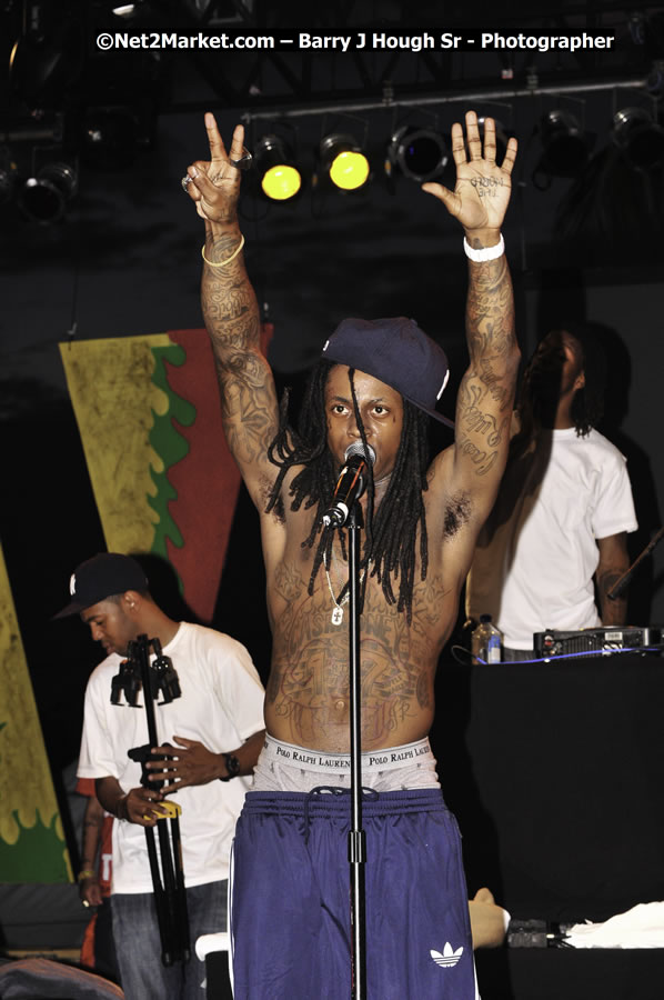 Lil Wayne @ Reggae Sumfest 2008 International Night 2, Catherine Hall, Montego Bay - Saturday, July 19, 2008 - Reggae Sumfest 2008 July 13 - July 19, 2008 - Photographs by Net2Market.com - Barry J. Hough Sr. Photojournalist/Photograper - Photographs taken with a Nikon D300 - Negril Travel Guide, Negril Jamaica WI - http://www.negriltravelguide.com - info@negriltravelguide.com...!