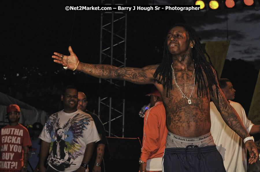 Lil Wayne @ Reggae Sumfest 2008 International Night 2, Catherine Hall, Montego Bay - Saturday, July 19, 2008 - Reggae Sumfest 2008 July 13 - July 19, 2008 - Photographs by Net2Market.com - Barry J. Hough Sr. Photojournalist/Photograper - Photographs taken with a Nikon D300 - Negril Travel Guide, Negril Jamaica WI - http://www.negriltravelguide.com - info@negriltravelguide.com...!