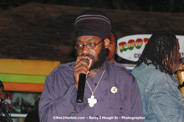 Tarrus Riley, Jimmy Riley, and Dwayne Stephensen - Money Cologne Promotions in association with "British Link Up" presents Summer Jam featuring She's Royal Tarrus Riley & Jimmy Riley - Plus Ras Slick, Sham Dawg, and Whiskey Bagio @ Roots Bamboo, Norman Manley Boulevard, Negril, Jamaica W.I. - Backed up Dean Fraser & The Hurricanne Band - MC Barry G and Rev. BB - July 25, 2007 - Negril Travel Guide.com, Negril Jamaica WI - http://www.negriltravelguide.com - info@negriltravelguide.com...!