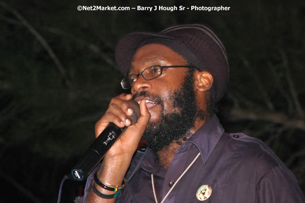 Tarrus Riley, Jimmy Riley, and Dwayne Stephensen - Money Cologne Promotions in association with "British Link Up" presents Summer Jam featuring She's Royal Tarrus Riley & Jimmy Riley - Plus Ras Slick, Sham Dawg, and Whiskey Bagio @ Roots Bamboo, Norman Manley Boulevard, Negril, Jamaica W.I. - Backed up Dean Fraser & The Hurricanne Band - MC Barry G and Rev. BB - July 25, 2007 - Negril Travel Guide.com, Negril Jamaica WI - http://www.negriltravelguide.com - info@negriltravelguide.com...!