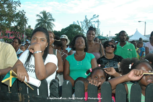 The Ministry of Toursim Luncheon & The Jamaica Tourist Board present Tourism Awareness Concert in Commemoraton of the Start of the 07/08 Winter Tourist Season - Guest Performers: Third World, Tessane Chin, Etana, Assassin, One Third, Christopher Martin, Gumption Band - Saturday, December 15, 2007 - Old Hospital Site, on the Hip Strip, Montego Bay, Jamaica W.I. - Photographs by Net2Market.com - Barry J. Hough Sr, Photographer - Negril Travel Guide, Negril Jamaica WI - http://www.negriltravelguide.com - info@negriltravelguide.com...!