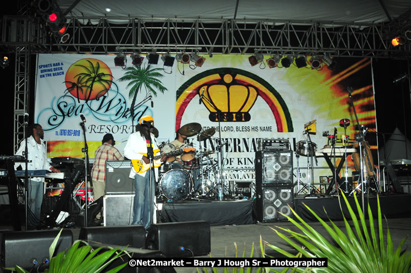 Unite The People An International Reggae Fest, Featuring: Beres Hammond, Coco T, Queen Ifrica, Khalil, Cameal Davis, Iley Dread, Rochelle, Geoffrey Star, Ras Penco, Kool DeLoy, Otis Gayle, J.McKay, Tiney Winey, Venue at Norman Manley Boulevard, Negril, Westmoreland, Jamaica - Saturday, April 4, 2009 - Photographs by Net2Market.com - Barry J. Hough Sr, Photographer/Photojournalist - Negril Travel Guide, Negril Jamaica WI - http://www.negriltravelguide.com - info@negriltravelguide.com...!