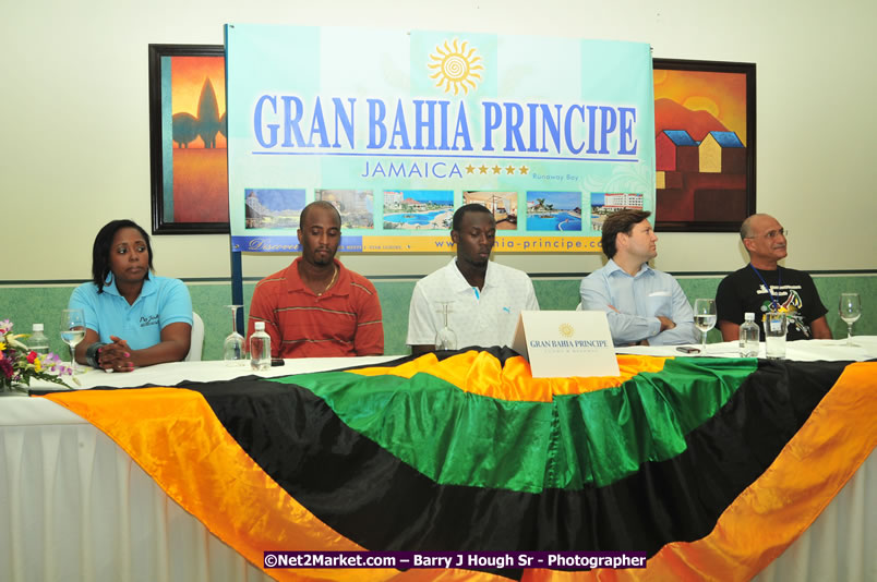 Usain Bolt of Jamaica - The Fastest Man In The World  - Usain Bolt Homecoming Celebrations - Press Conference at the Grand Bahia Principe &amp; Sherwood Content - Waldensia Primary School - Photographs by Net2Market.com - Barry J. Hough Sr. Photojournalist/Photograper - Photographs taken with a Nikon D300 - Negril Travel Guide, Negril Jamaica WI - http://www.negriltravelguide.com - info@negriltravelguide.com...!