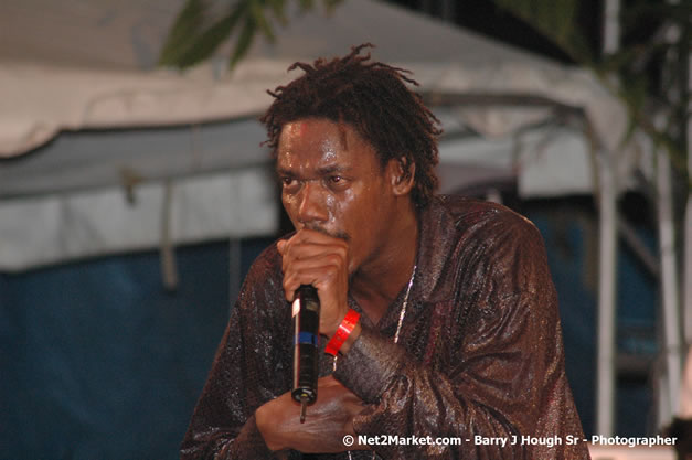 Kenyatta Hill @ Western Consciousness 2007 - Presented by King of Kings Productons - Saturday, April 28, 2007 - Llandilo Cultural Centre, Savanna-La-Mar, Westmoreland, Jamaica W.I. - Negril Travel Guide, Negril Jamaica WI - http://www.negriltravelguide.com - info@negriltravelguide.com...!