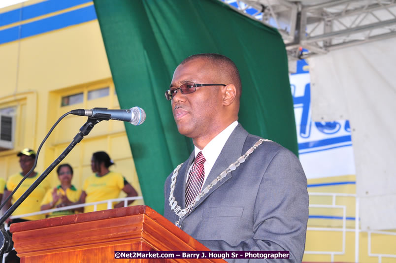 The City of Montego Bay Welcomes Our 2008 Olympians - Western Motorcade - Civic Ceremony - A Salute To Our Beijing Heros - Sam Sharpe Square, Montego Bay, Jamaica - Tuesday, October 7, 2008 - Photographs by Net2Market.com - Barry J. Hough Sr. Photojournalist/Photograper - Photographs taken with a Nikon D300 - Negril Travel Guide, Negril Jamaica WI - http://www.negriltravelguide.com - info@negriltravelguide.com...!